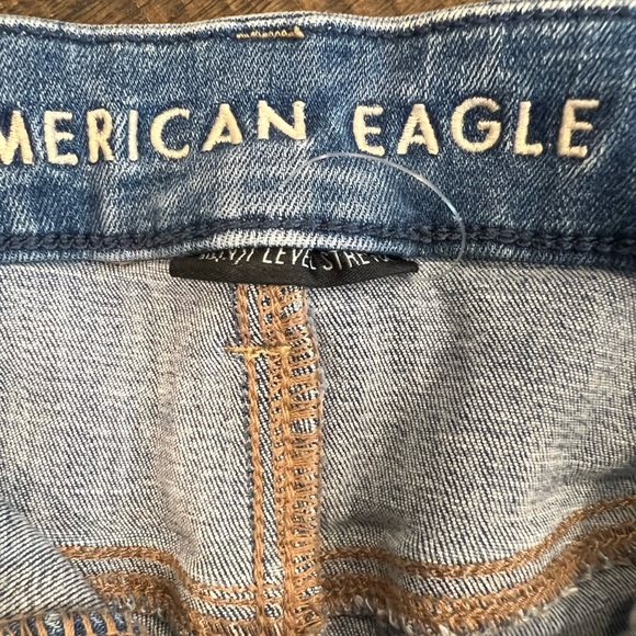 American Eagle Stretch jean shorts - Picture 4 of 5